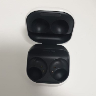 24-01-boitier-de-charge-samsung-galaxy-buds2.jpg