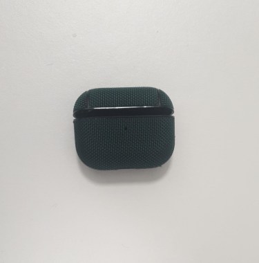 24-01-coque-verte-apple-airpods-pro-2eme-generation.jpg