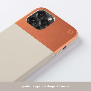 24-02-coque-silicone-atom-studios-split-magsafe-apple-iphone-12-iphone-12-pro-pierre-de-calcium.jpg