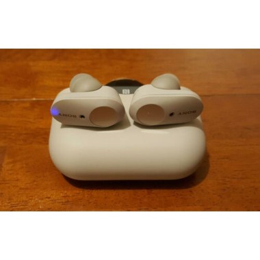 24-03-sony-wf-1000xm3-wireless-earphones-argent-reconditionne-grade-a.jpg